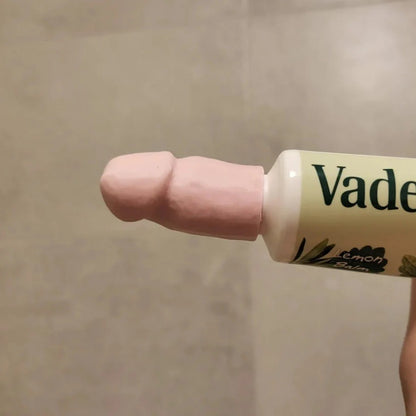 🤣 Hilarious "Surprise Squirt" Penis Toothpaste Dispenser